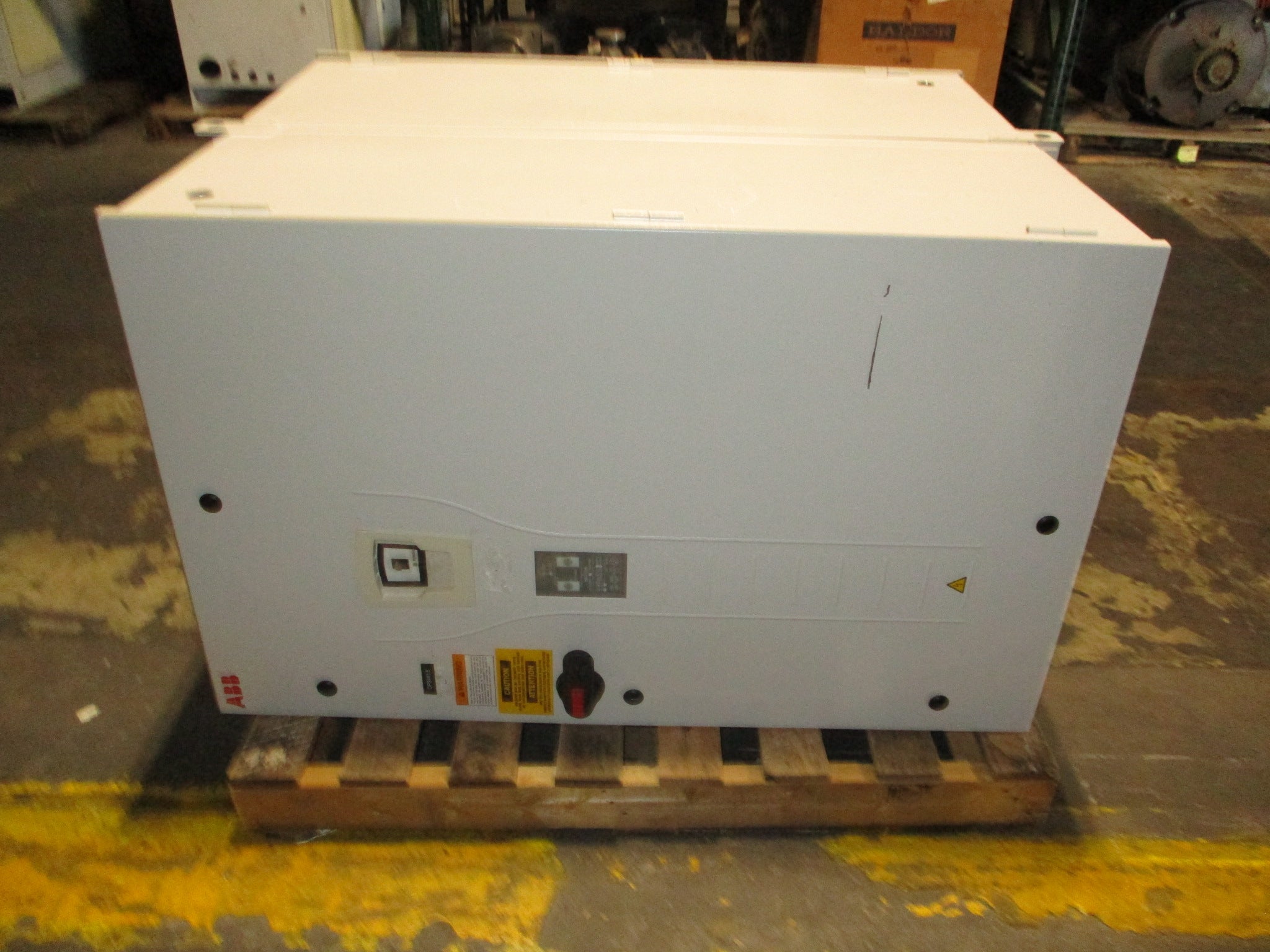 ABB ACH550 AC Drive w/ Bypass ACH550-BC-097A-4+F267+K465 75HP 3Ph *No Keypad*