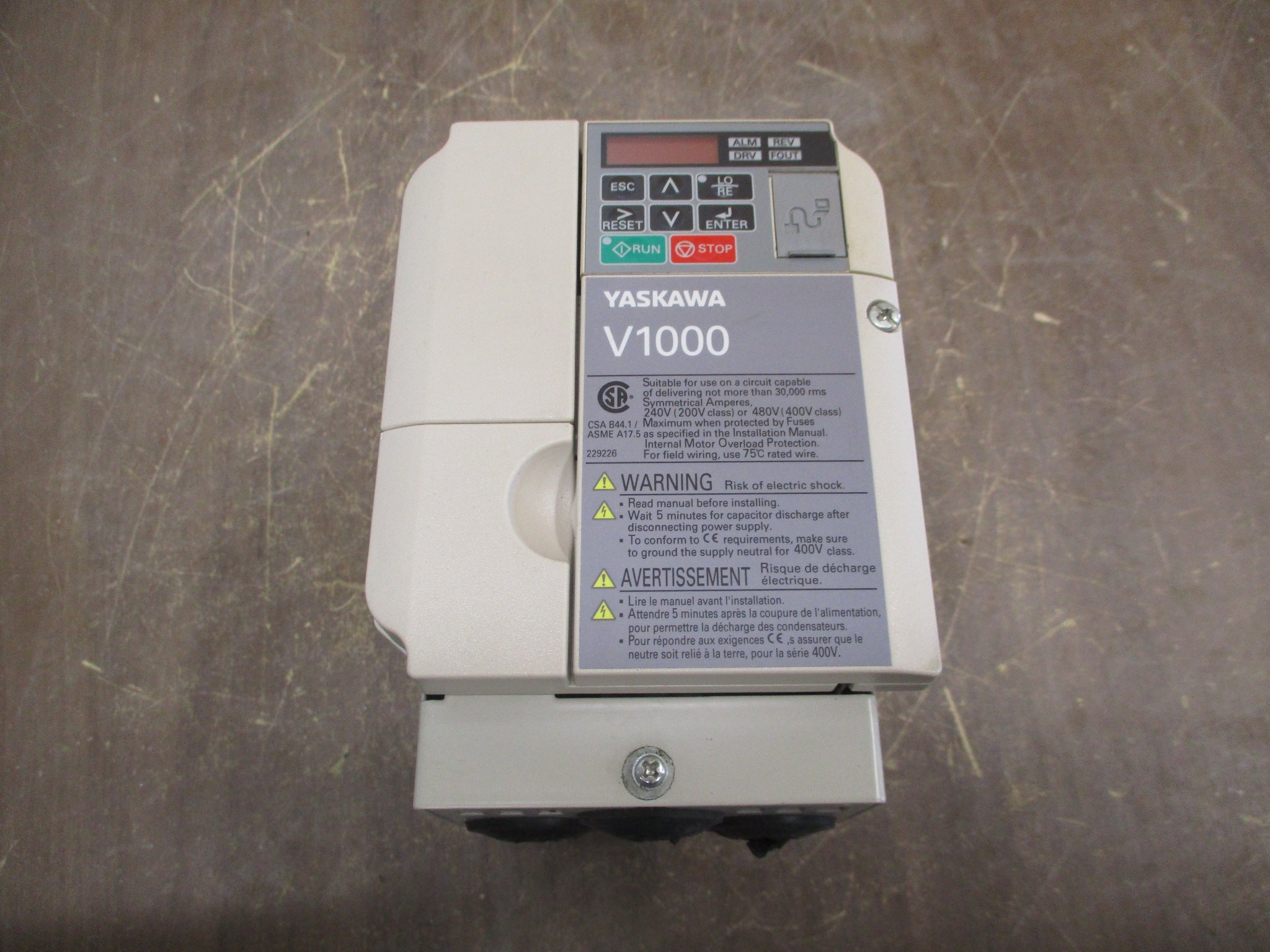 Yaskawa V1000 AC Drive CIMR-VU4A0004FAA Rev. D 1HP w/ Keypad Used