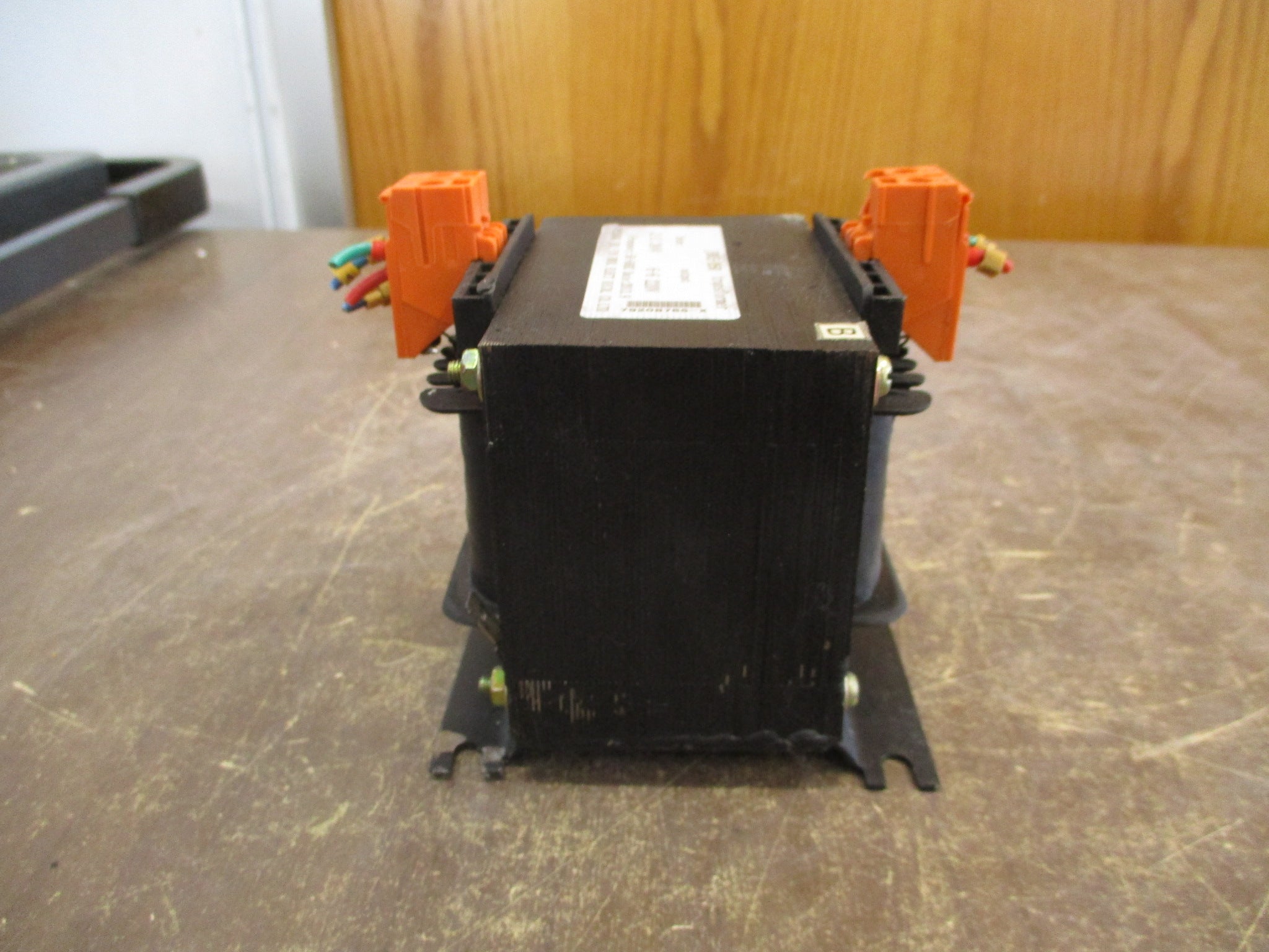 Yueqing Transformer JBK5-250 Pri: 240V Sec: 220V 50-60Hz *Broken Terminal* Used