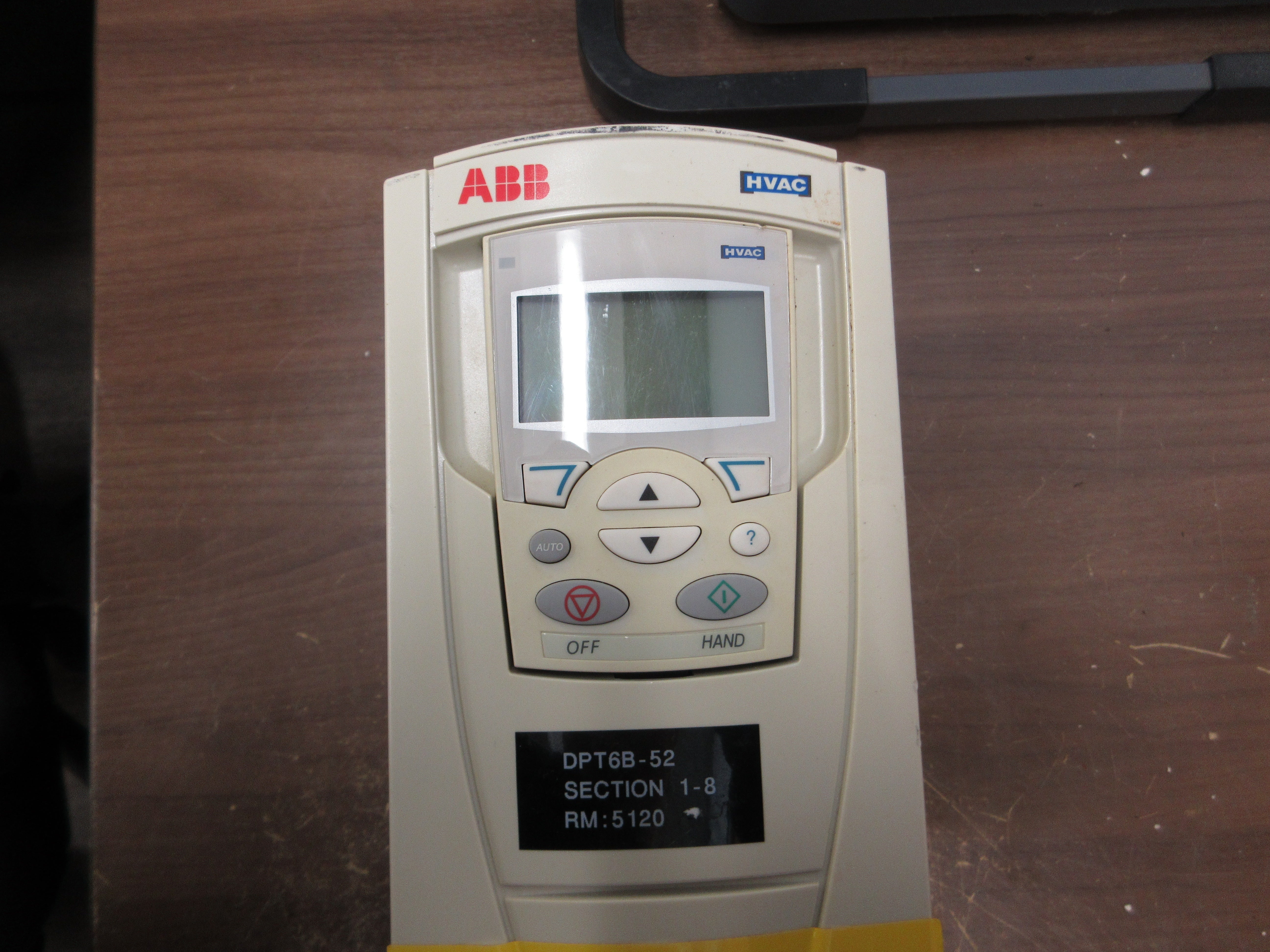 ABB ACH550 AC Drive w/ Bypass ACH550-VCR-017A-2+F267 5HP 3Ph w/ Keypad Used