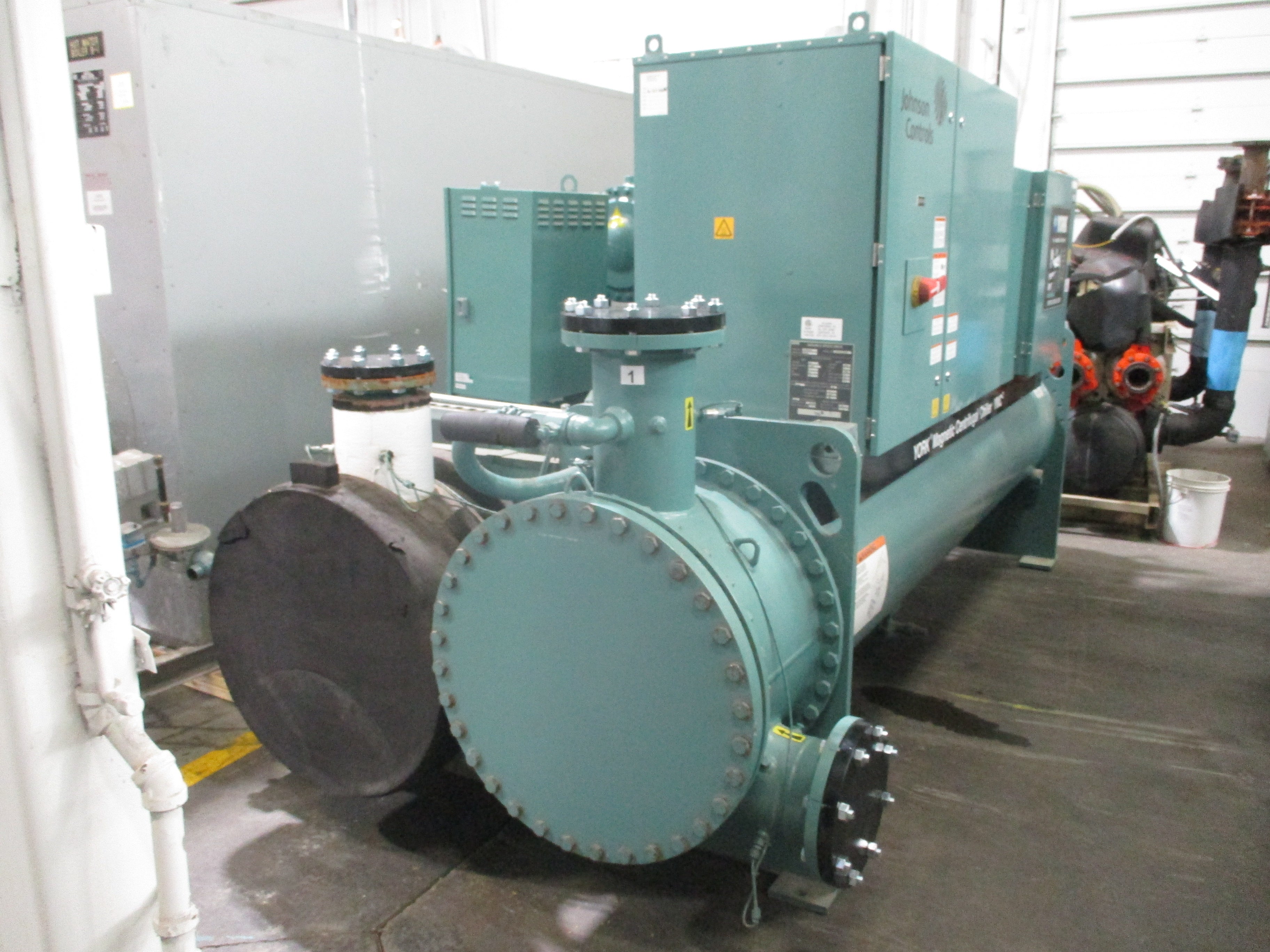 York YMC2 Water Cooled Chiller YMC2-S0879AA 250 ton 460V 3Ph R-134A 17,433 Operating Hours 24,750 Start MFD: 2017