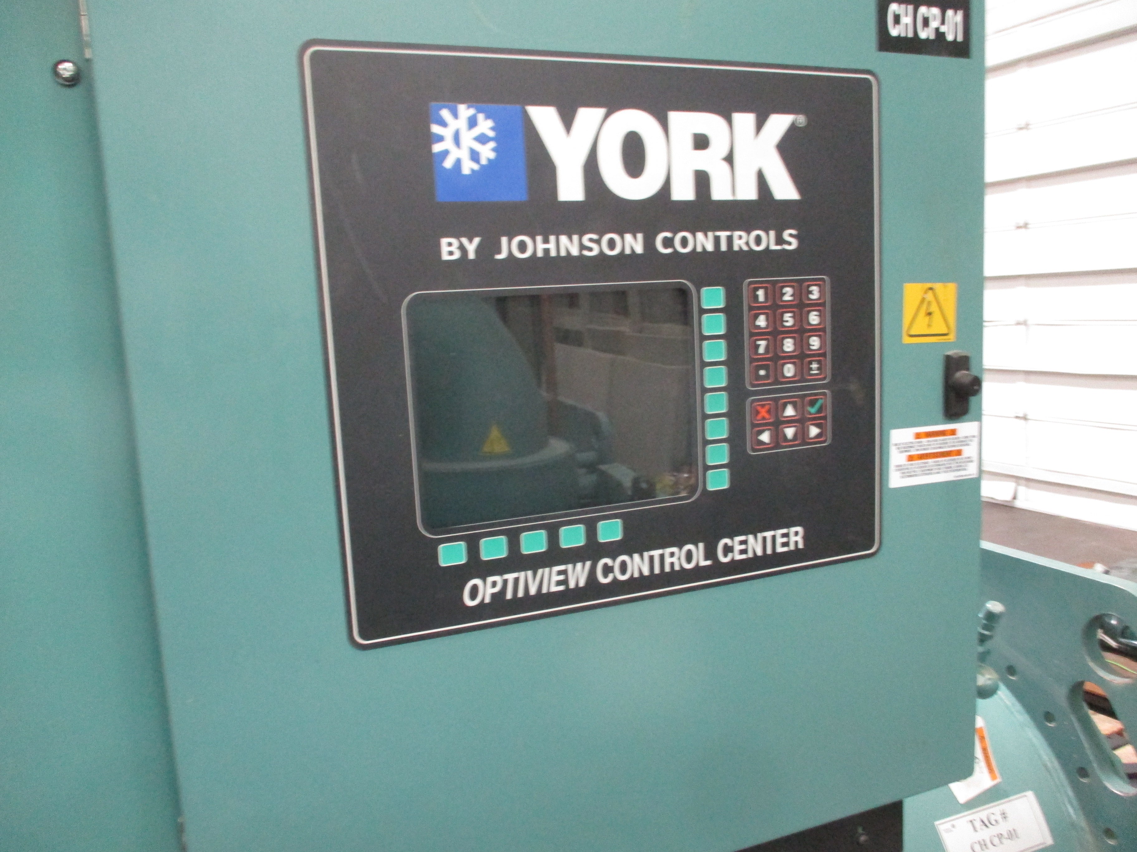 York YMC2 Water Cooled Chiller YMC2-S0879AA 250 ton 460V 3Ph R-134A 17,433 Operating Hours 24,750 Start MFD: 2017