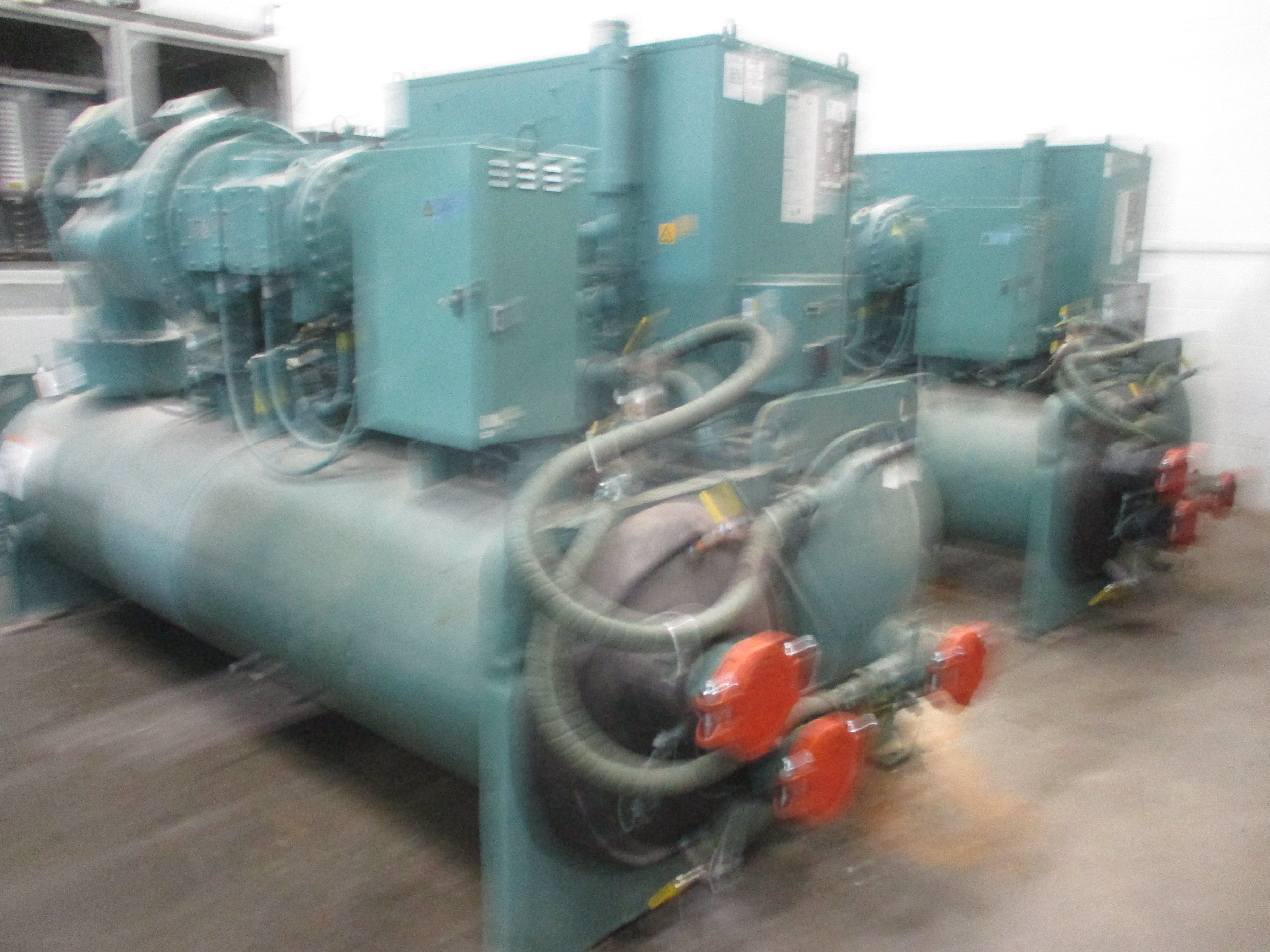 York YMC2 Water Cooled Chiller YMC2-S0967AAS 275 Ton 460V 3Ph 9,924 Operating Hours 15,443 Starts MFD 2017 Used