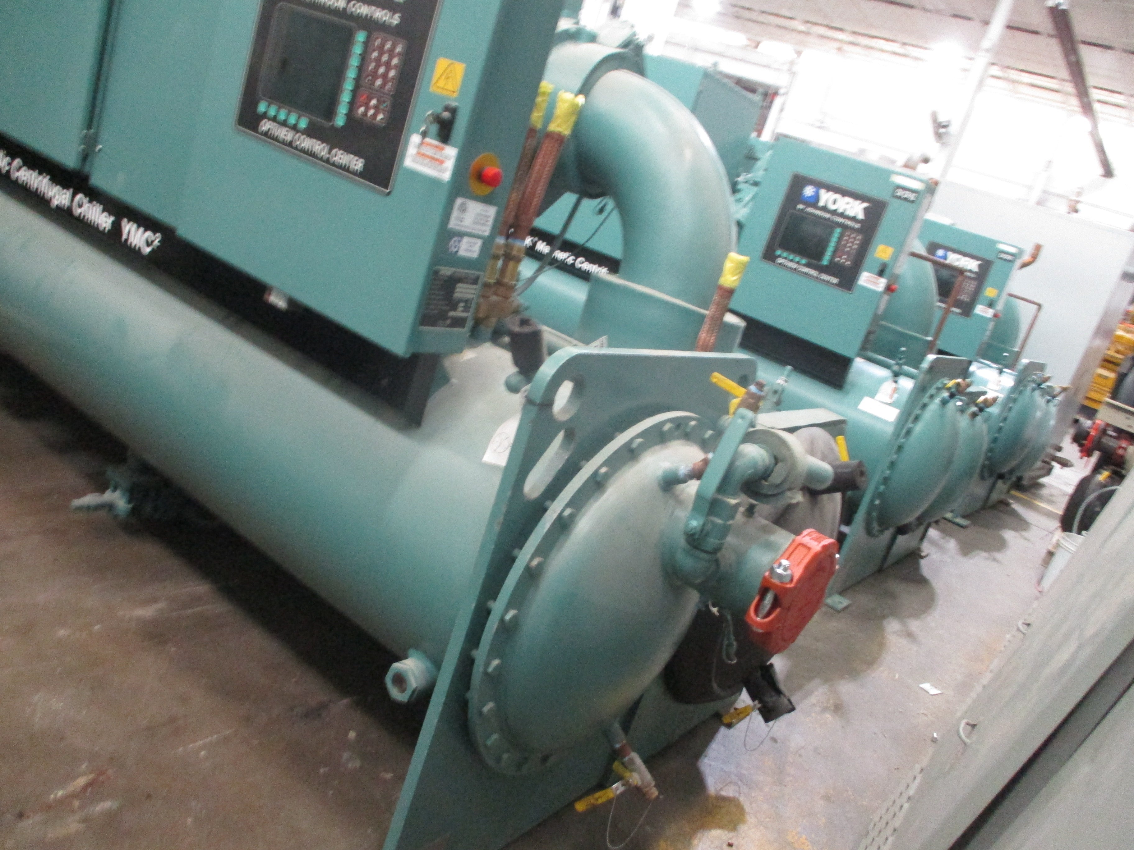 York YMC2 Water Cooled Chiller YMC2-S0967AAS 275 Ton 460V 3Ph 9,924 Operating Hours 15,443 Starts MFD 2017 Used