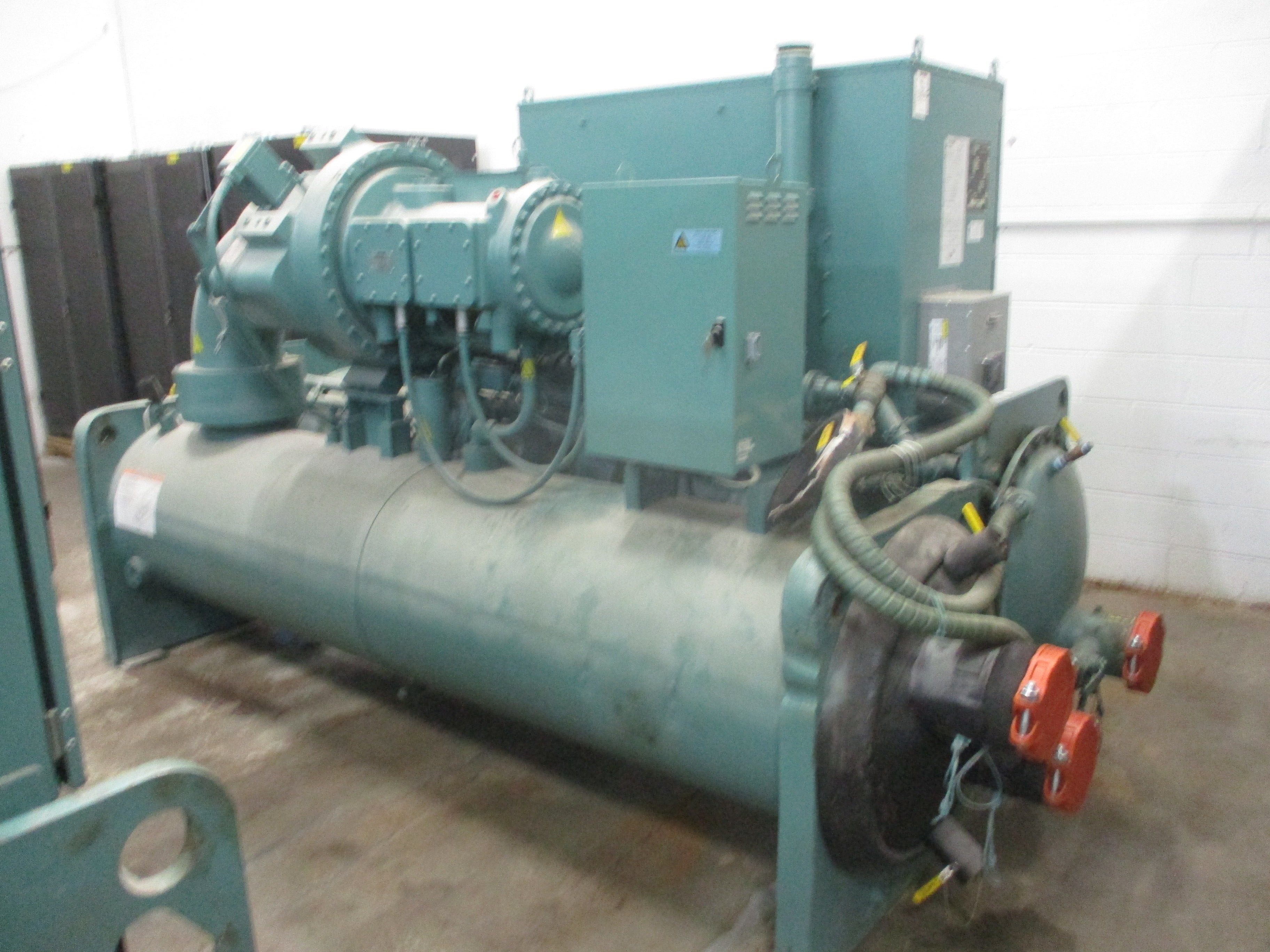 York YMC2 Water Cooled Chiller YMC2-S0967AAS 275 Ton 460V 3Ph 11,760 Operating Hours 15,801 Start MFD 2017 Used