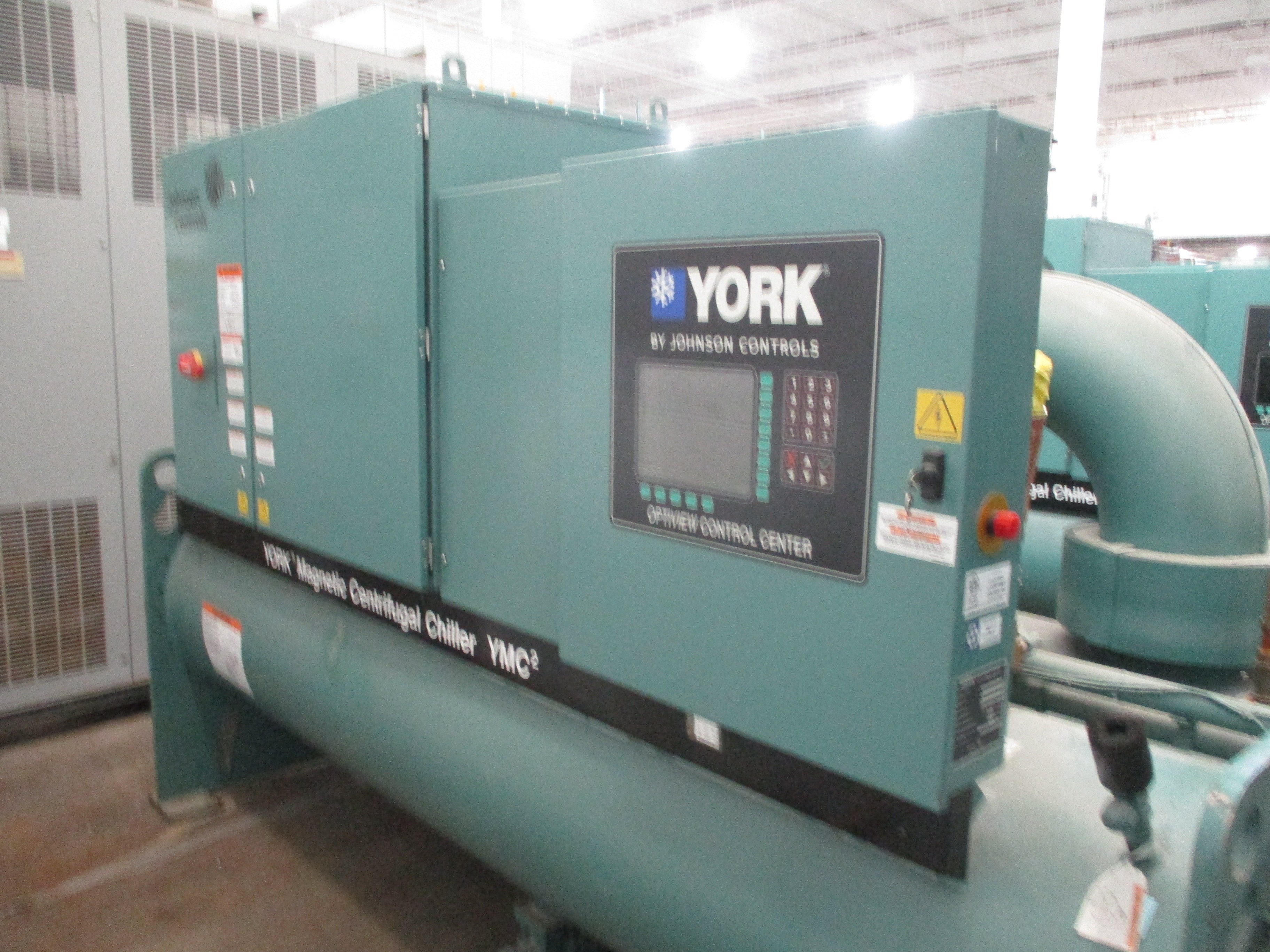 York YMC2 Water Cooled Chiller YMC2-S0967AAS 275 Ton 460V 3Ph 11,760 Operating Hours 15,801 Start MFD 2017 Used