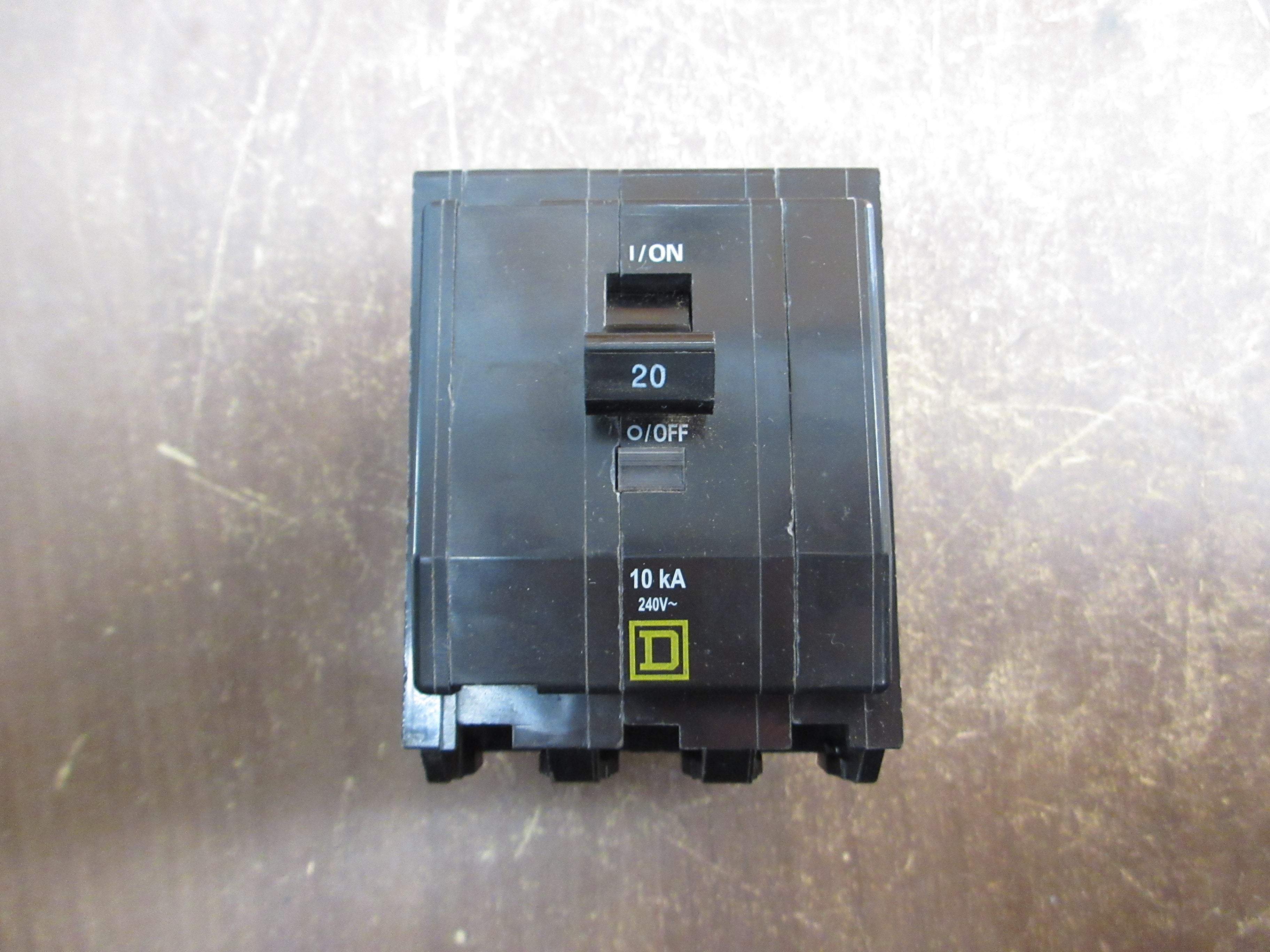 Square D Clip-On Circuit Breaker QO320 20A 240V 3P Used