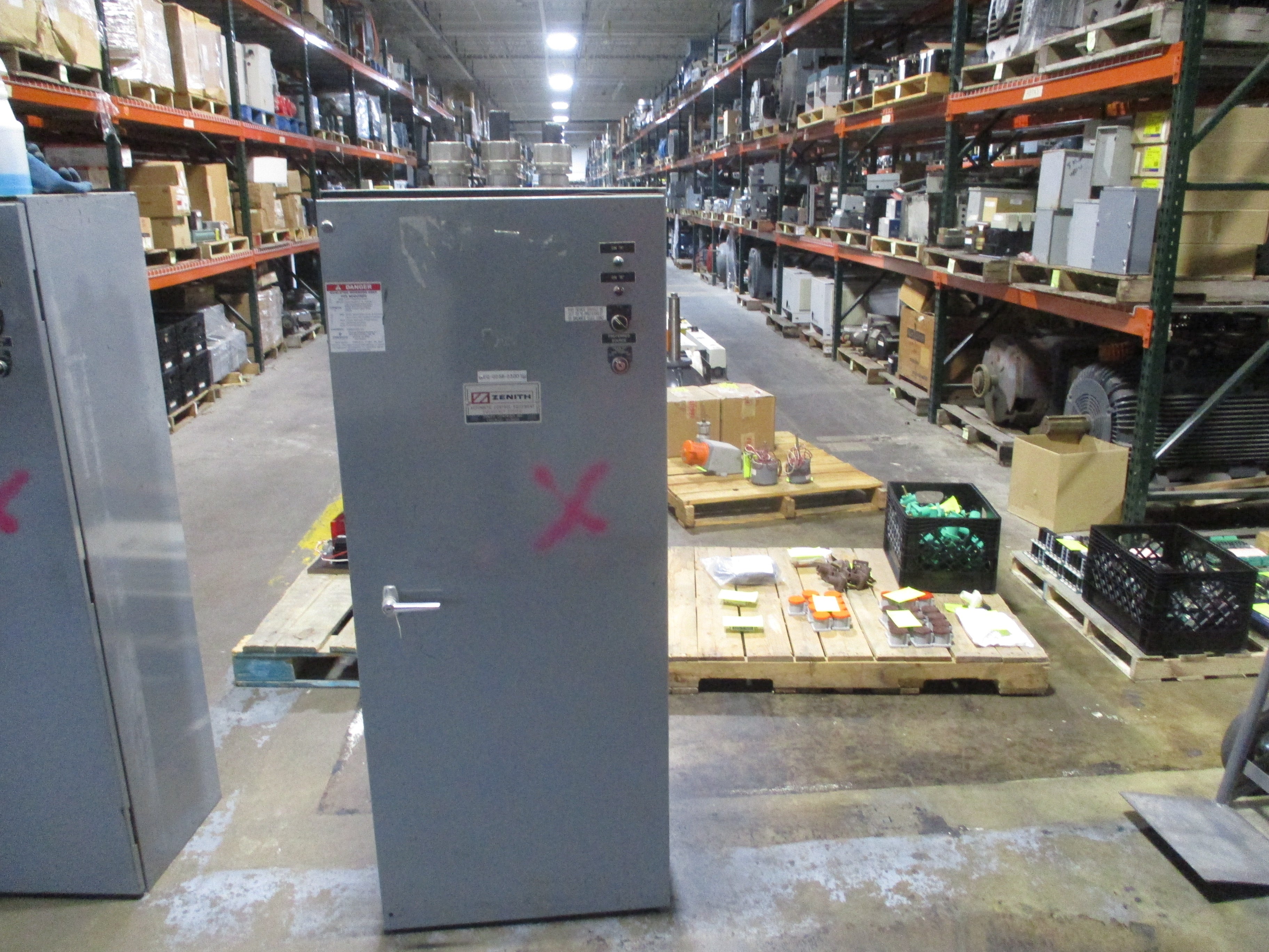 Zenith Automatic Transfer Switch ZTSHU40EC-5AALLST.6B 400A 480V 60Hz 3Ph *Broken Arc Shield* Used