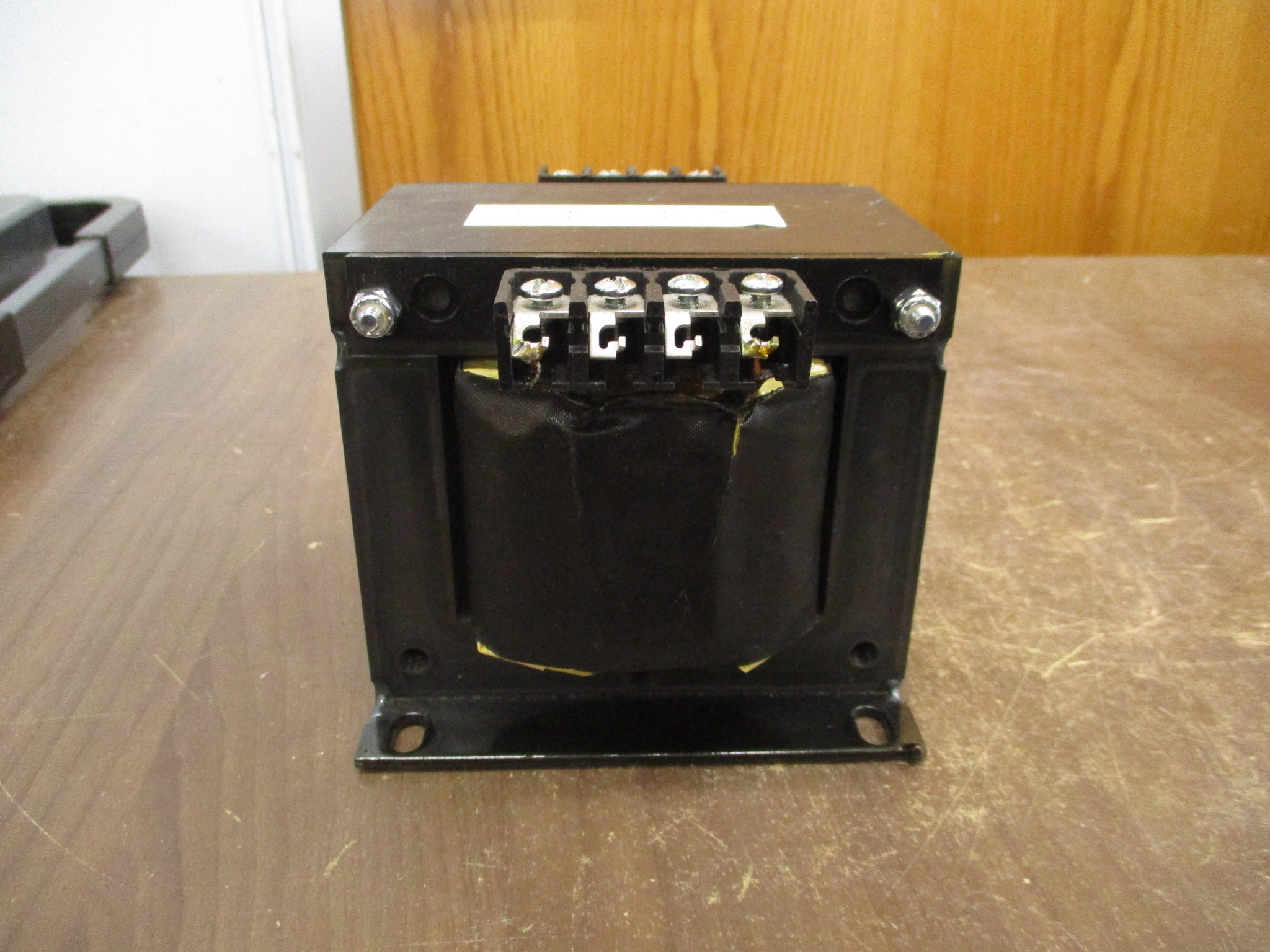 Square D Control Transformer 9070T1000D1 1kVA Pri: 240/480V Sec: 120V 50/60Hz