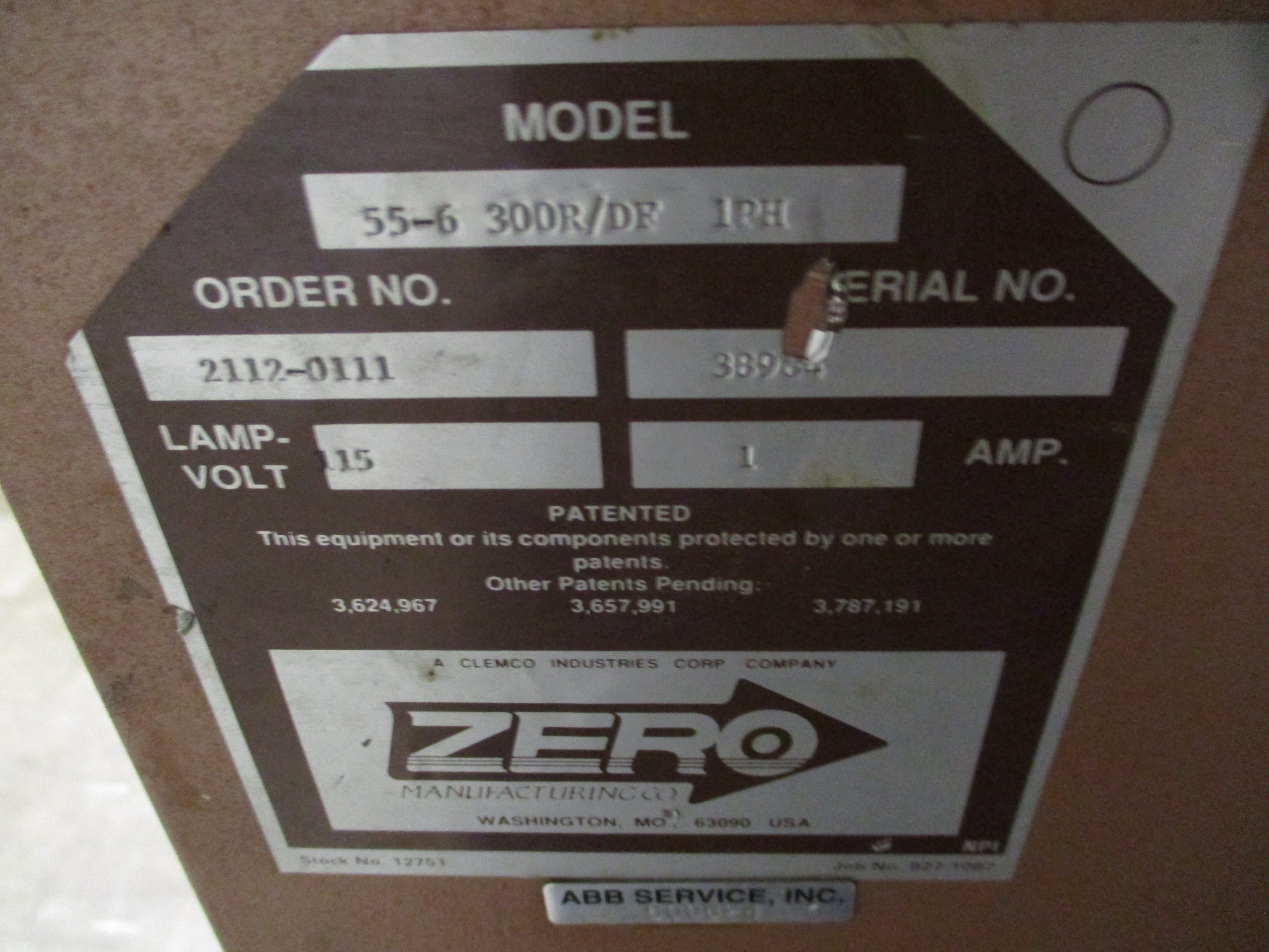 Zero Manufacturing Co. Sand Blaster 55-6 300R/DF 1Ph 115V 1A Used