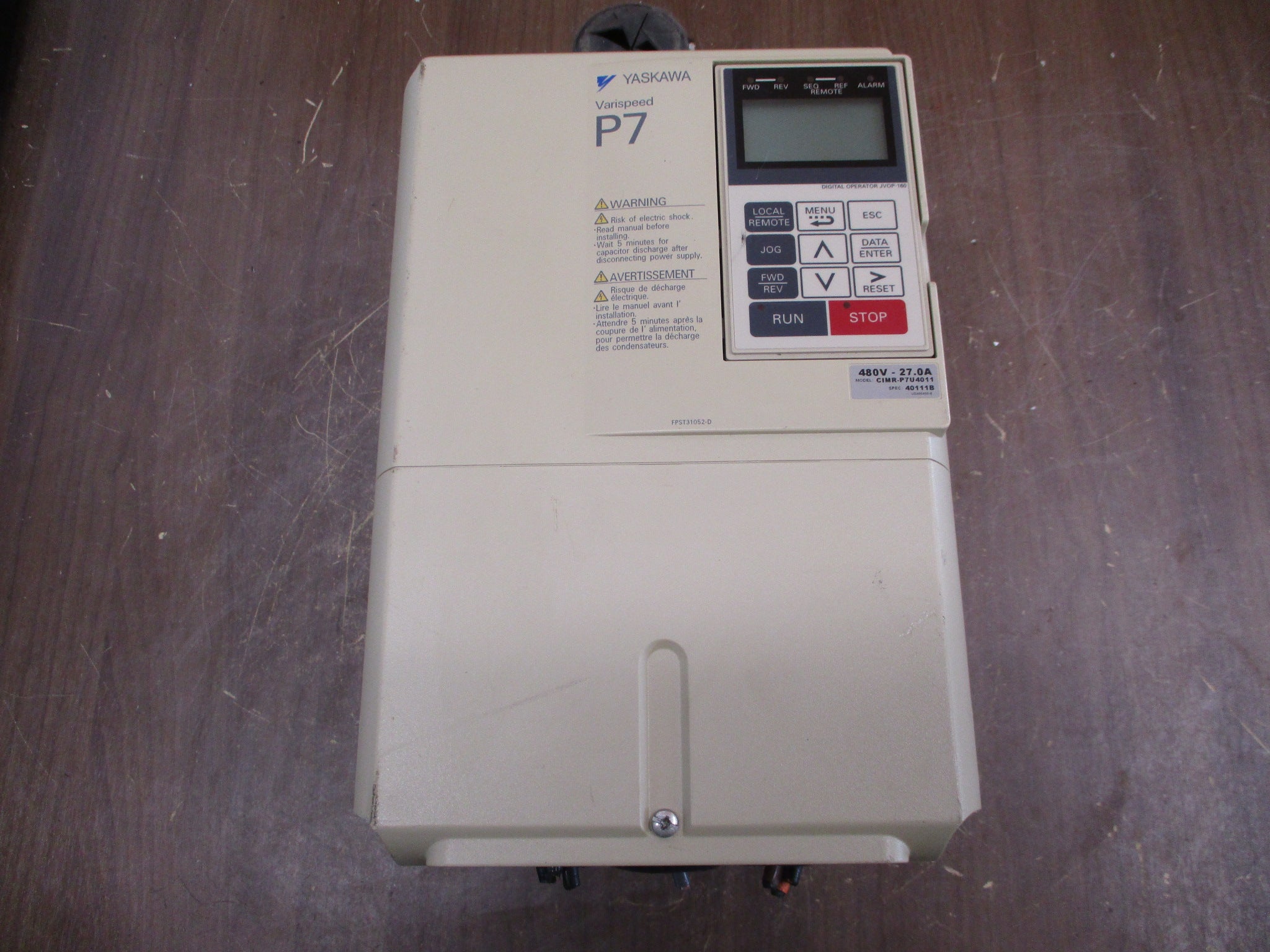 Yaskawa Varispeed P7 AC Drive CIMR-P7U4011 20HP 3Ph w/ Keypad *Broken Vent*