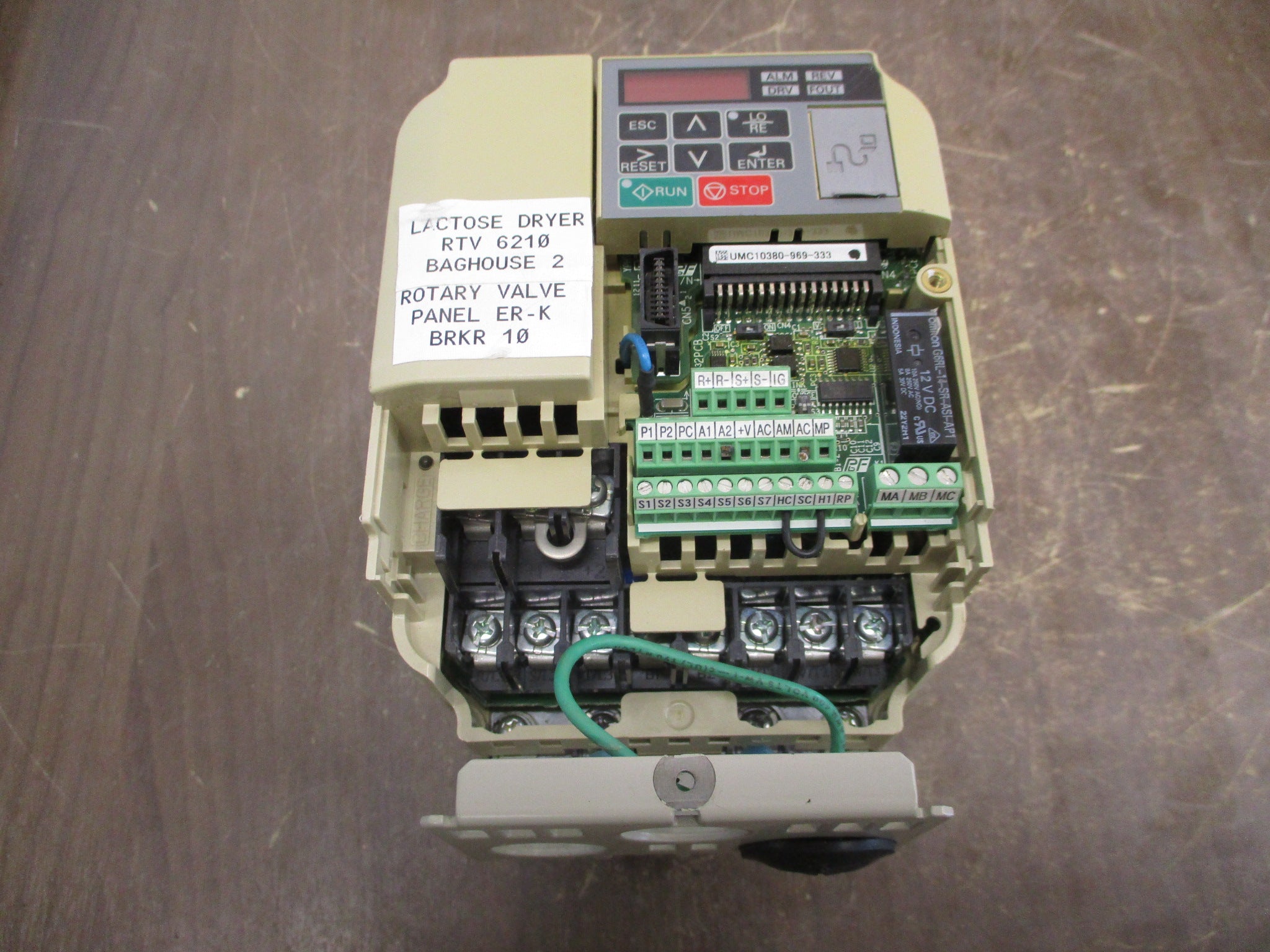 Yaskawa V1000 AC Drive CIMR-VU4A0004FAA Rev. C 1HP 3Ph w/ Keypad Used.