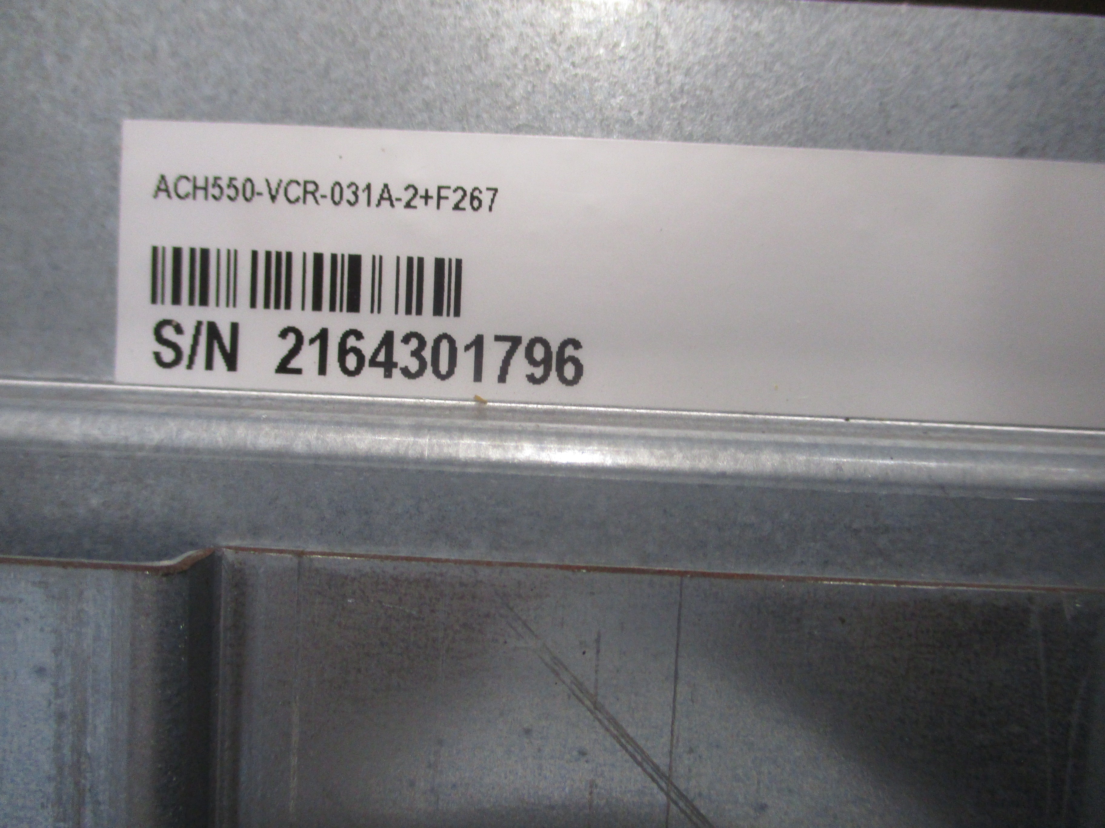 ABB ACH550 AC Drive W/Bypass ACH550-VCR-031A-2+F267 10HP 3Ph Input: 3PH 48-63Hz 208-240 VAC 30.8A Output: 3PH 0-500Hz 0-U1 VAC 30.8A W/Keypad Used