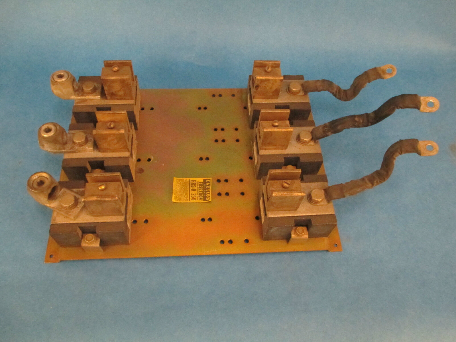 Allen-Bradley Fuseblock 40023-401-03, With One set of Lugs!