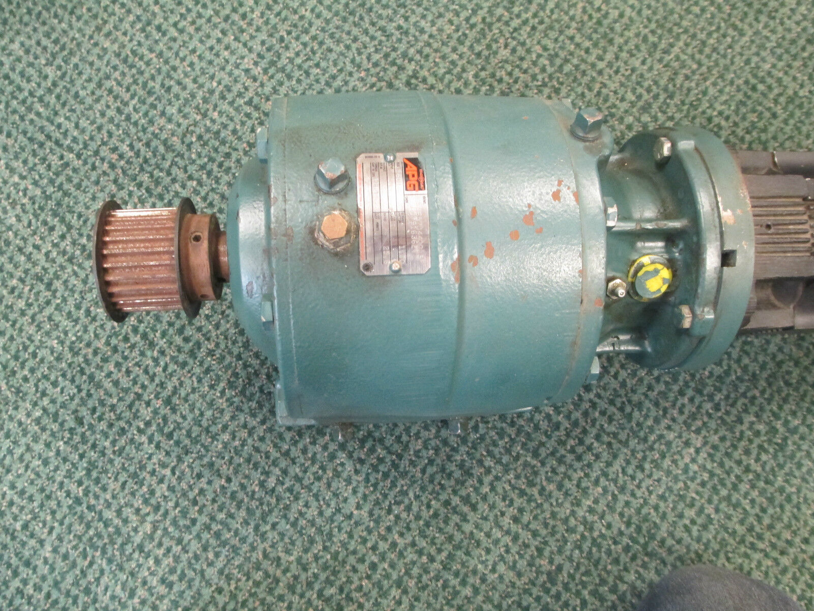 Allen-Bradley AC Servo Motor w/ Gear, 1326AB-B420E-21, 56DM3A, 1.09KW 3000RMP'S