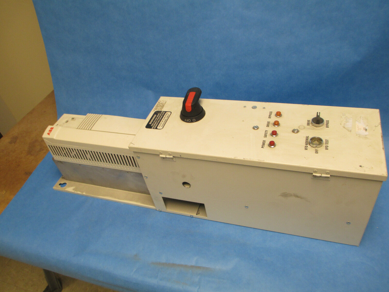 ABB AC Drive With Bypass ACH401600922, 10HP Used