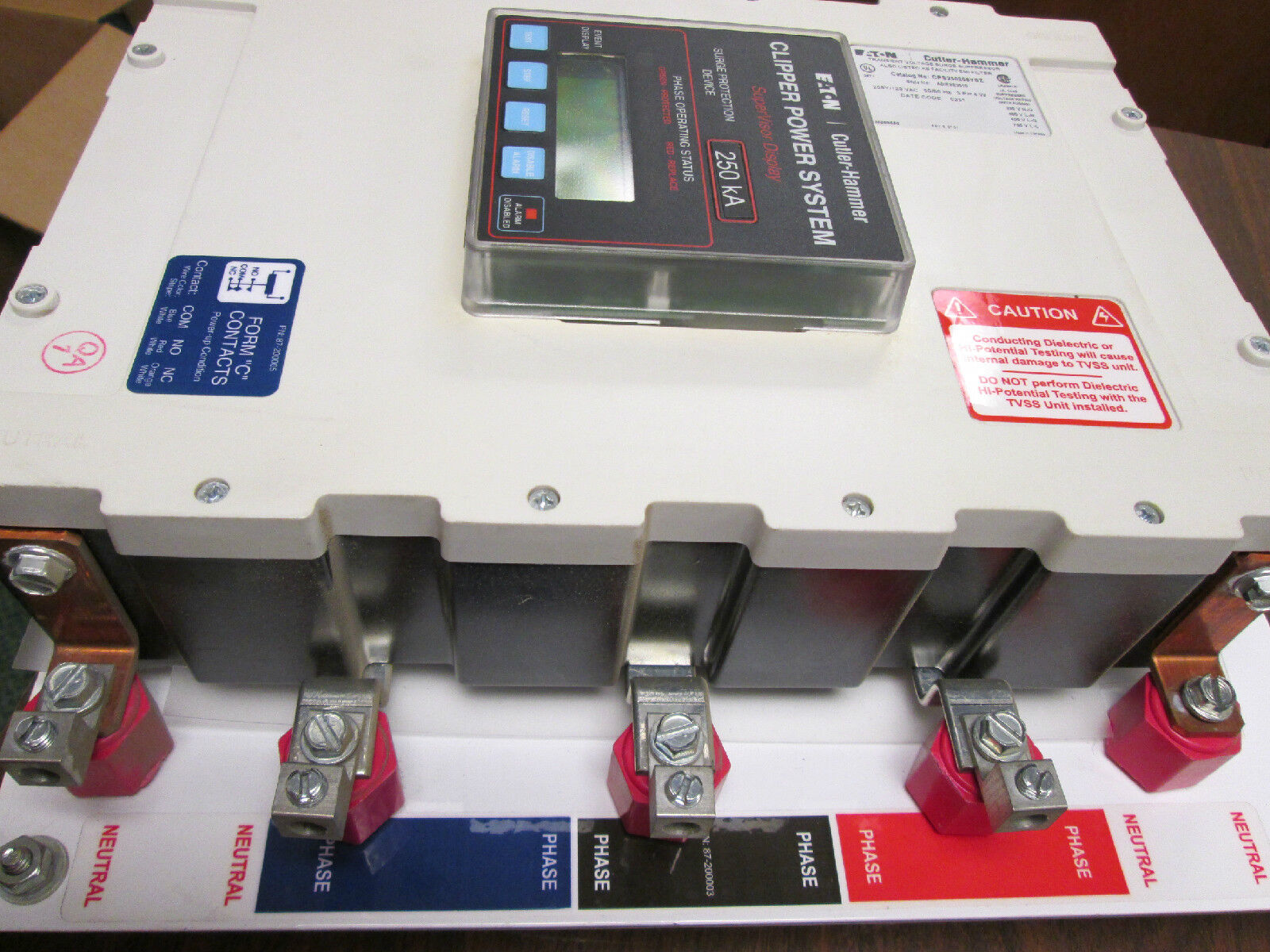 Cutler Hammer Transiend Voltage Surge Surge Suppressor CPS250208YSZ 120V 250KA